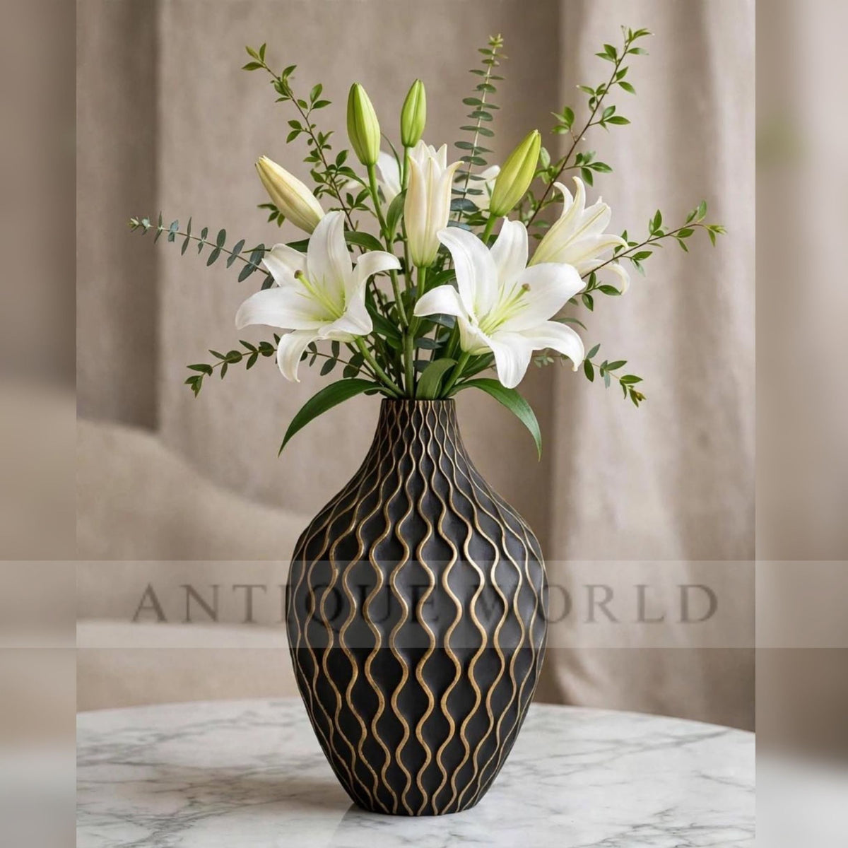 Luxury Wave Pattern Flower Vase
