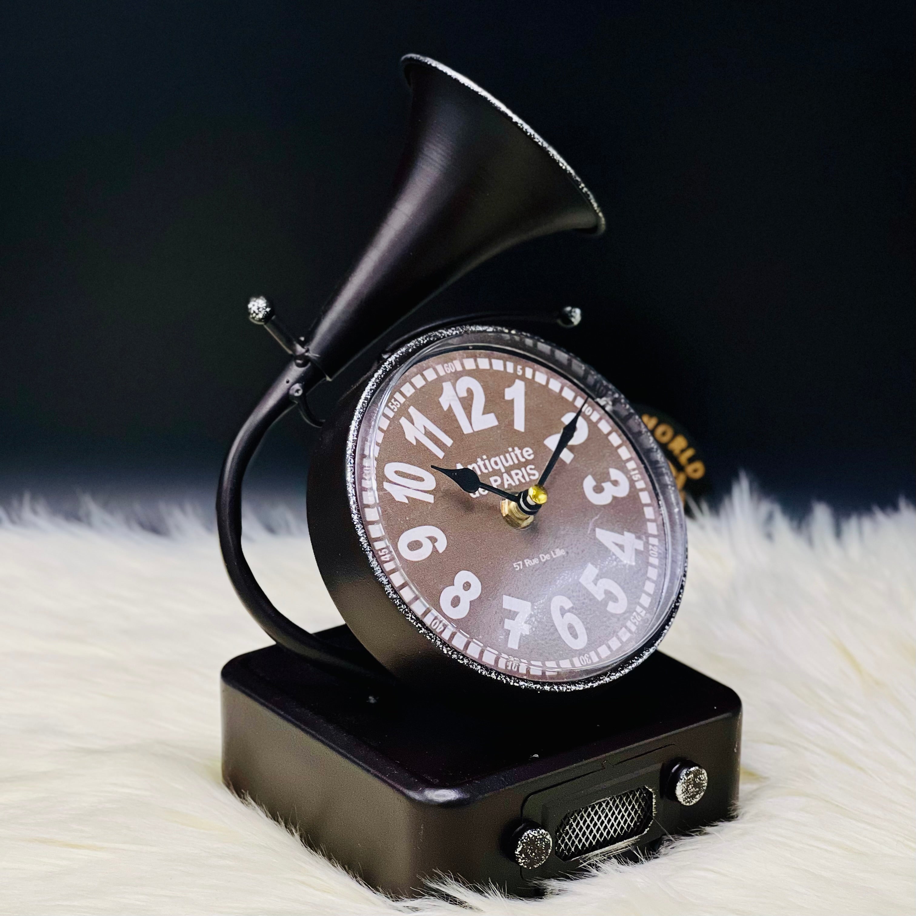 Gramophone Desktop Clock