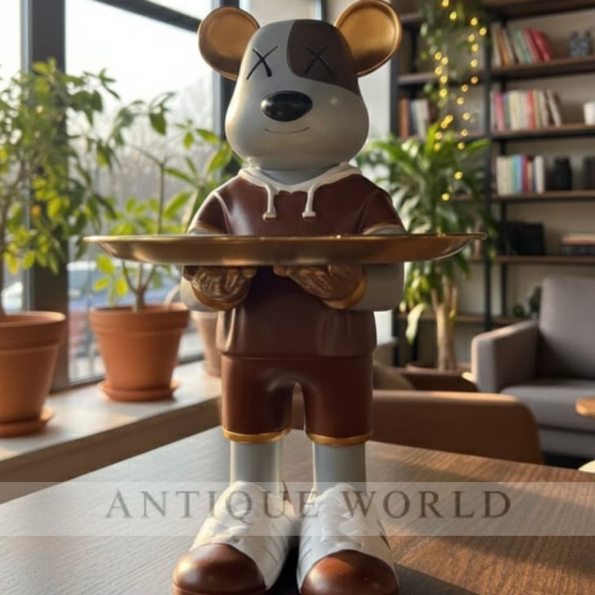 The Sporty Golden-Tray Servant Figure