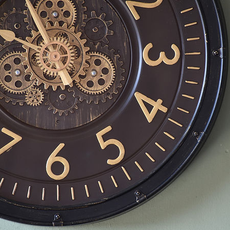 Vintage Styled Wall Clock with Moving Gear