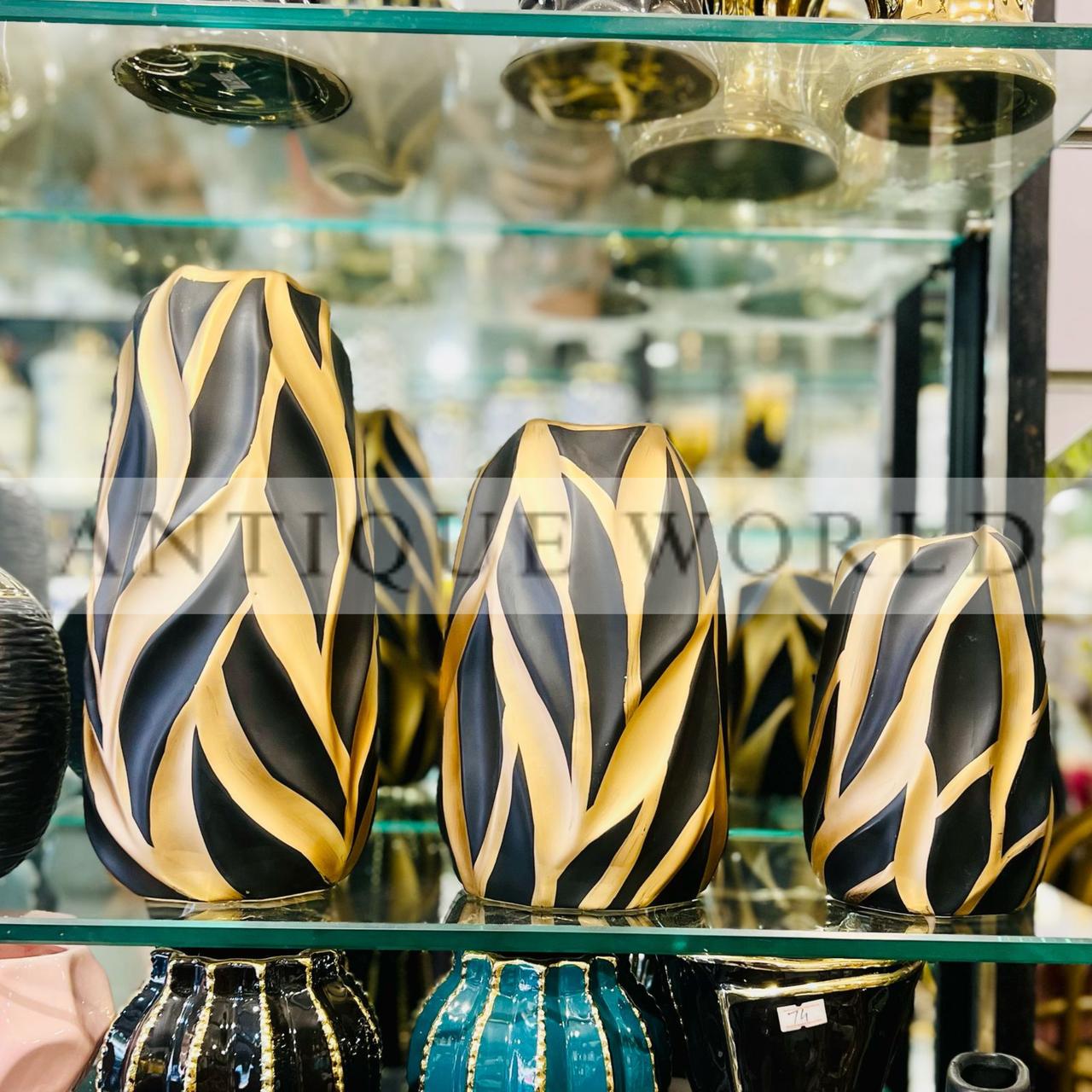 Iris Black & Gold Carved Vase ( Set of 3 )