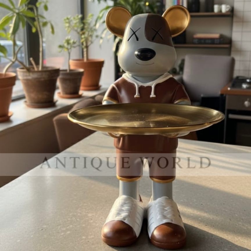 The Sporty Golden-Tray Servant Figure