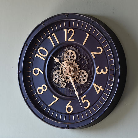 Vintage Styled Wall Clock with Moving Gear