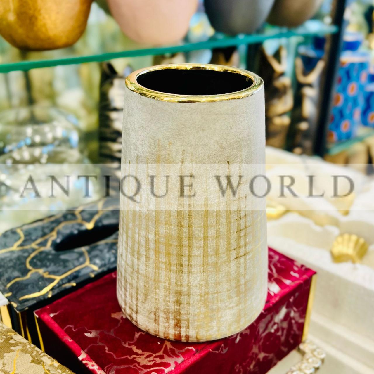 Ceramic Kambia Tapered Vase