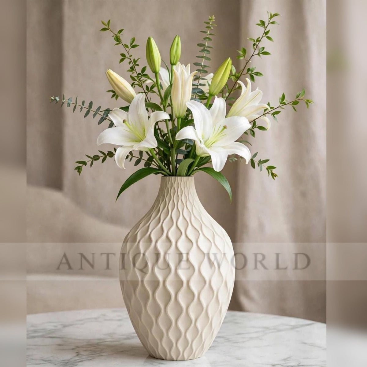 Luxury Wave Pattern Flower Vase