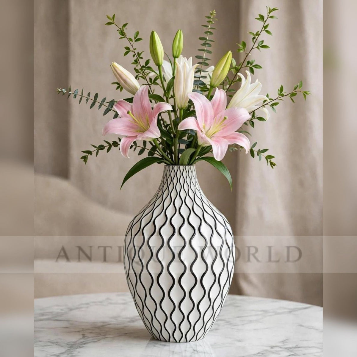 Luxury Wave Pattern Flower Vase