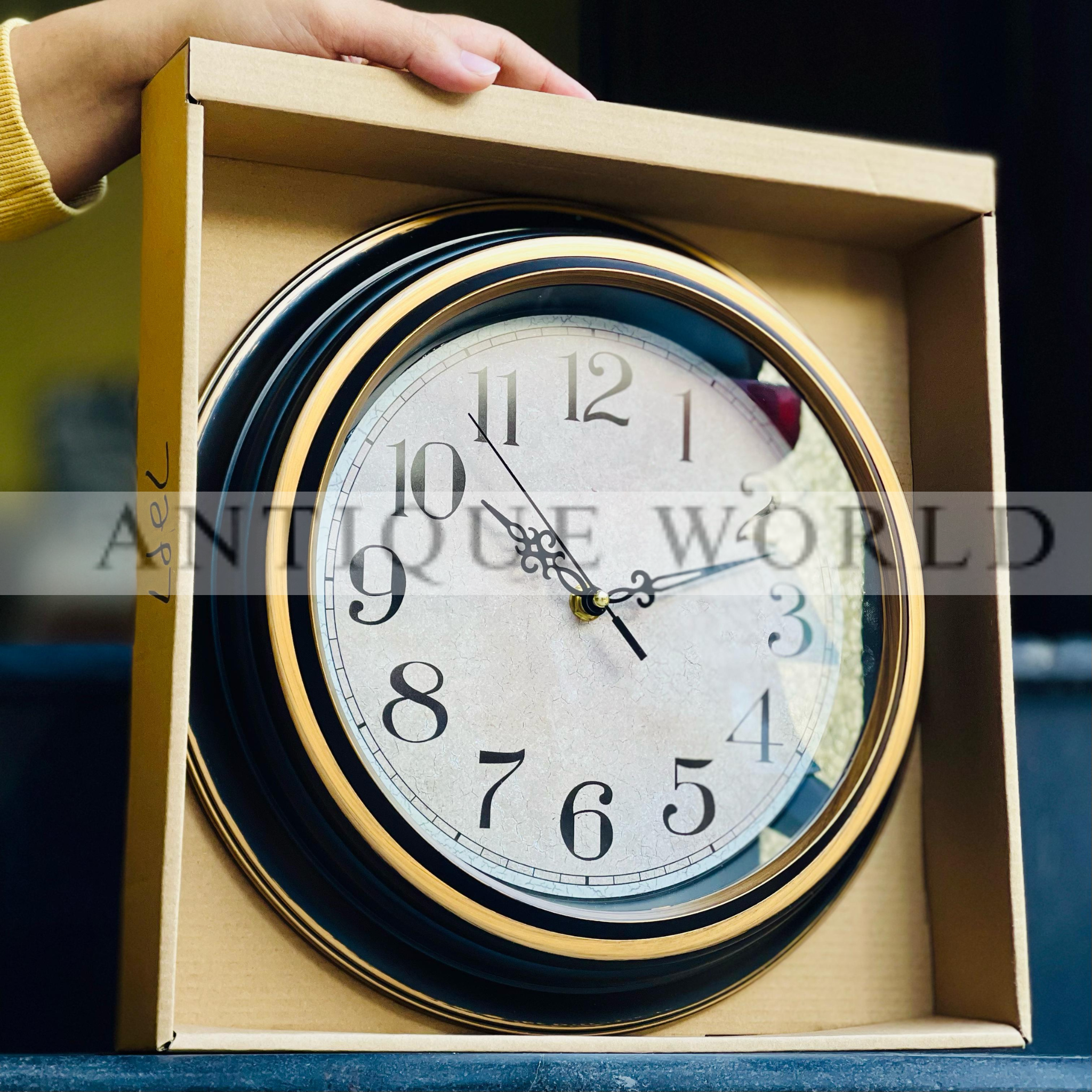 European Quite Nordic Vintage Wall Clock