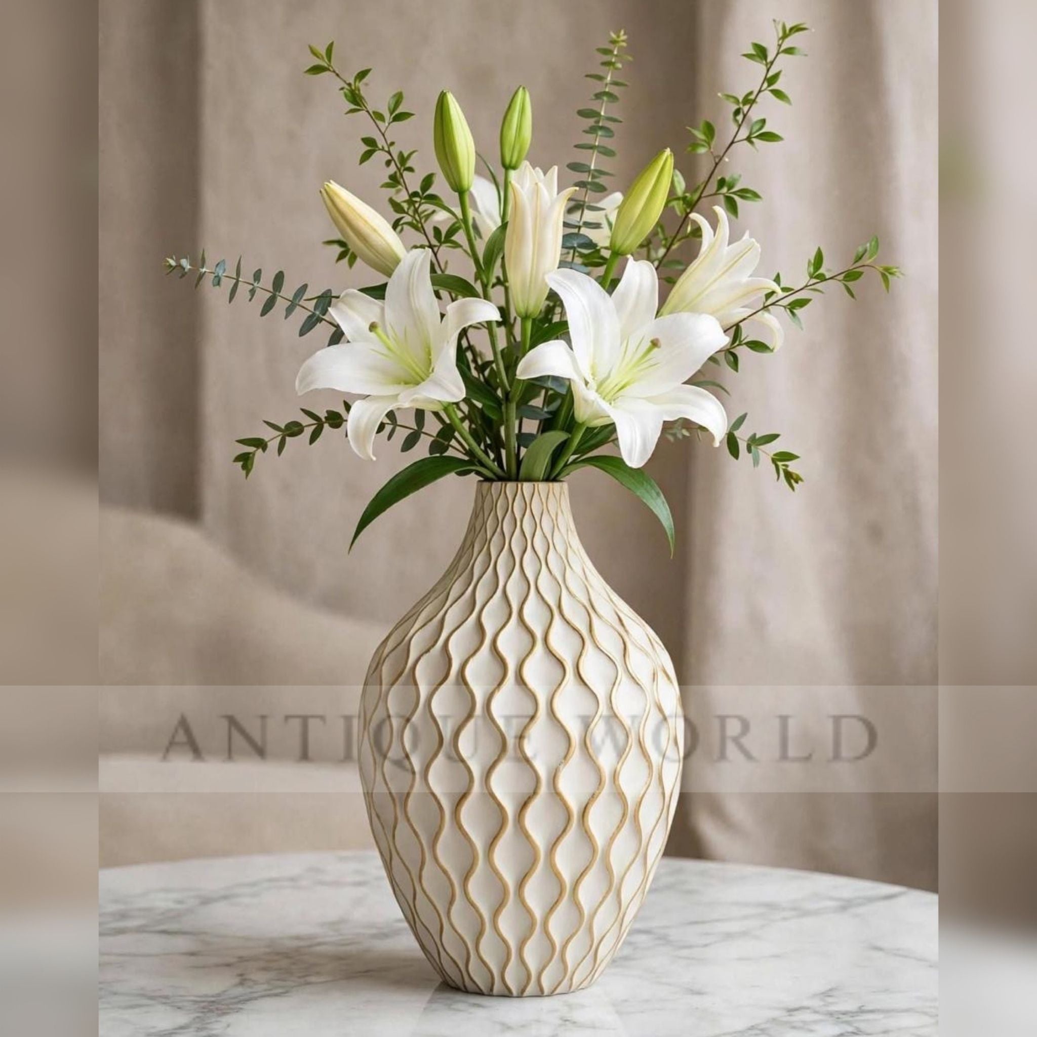 Luxury Wave Pattern Flower Vase