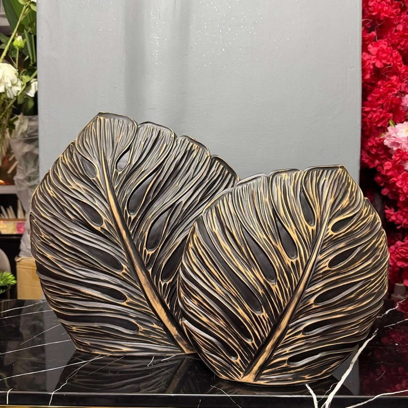 Vintage Decorative Leaf Vase (Set Of 2)