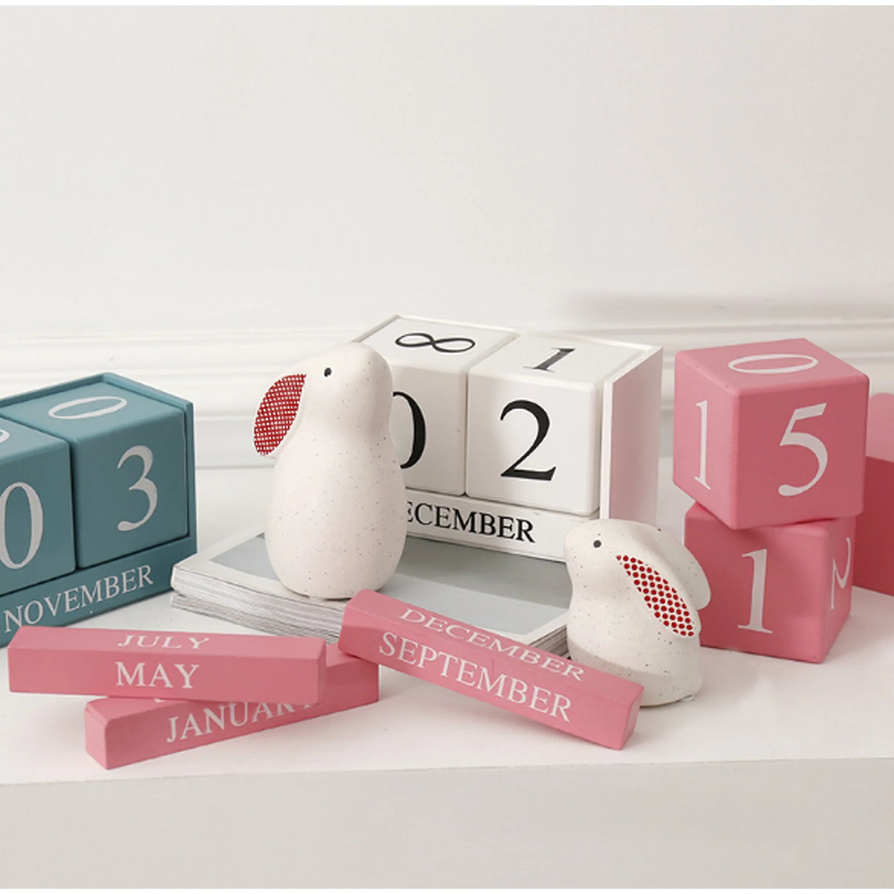 Giftoholic Wooden Calendar