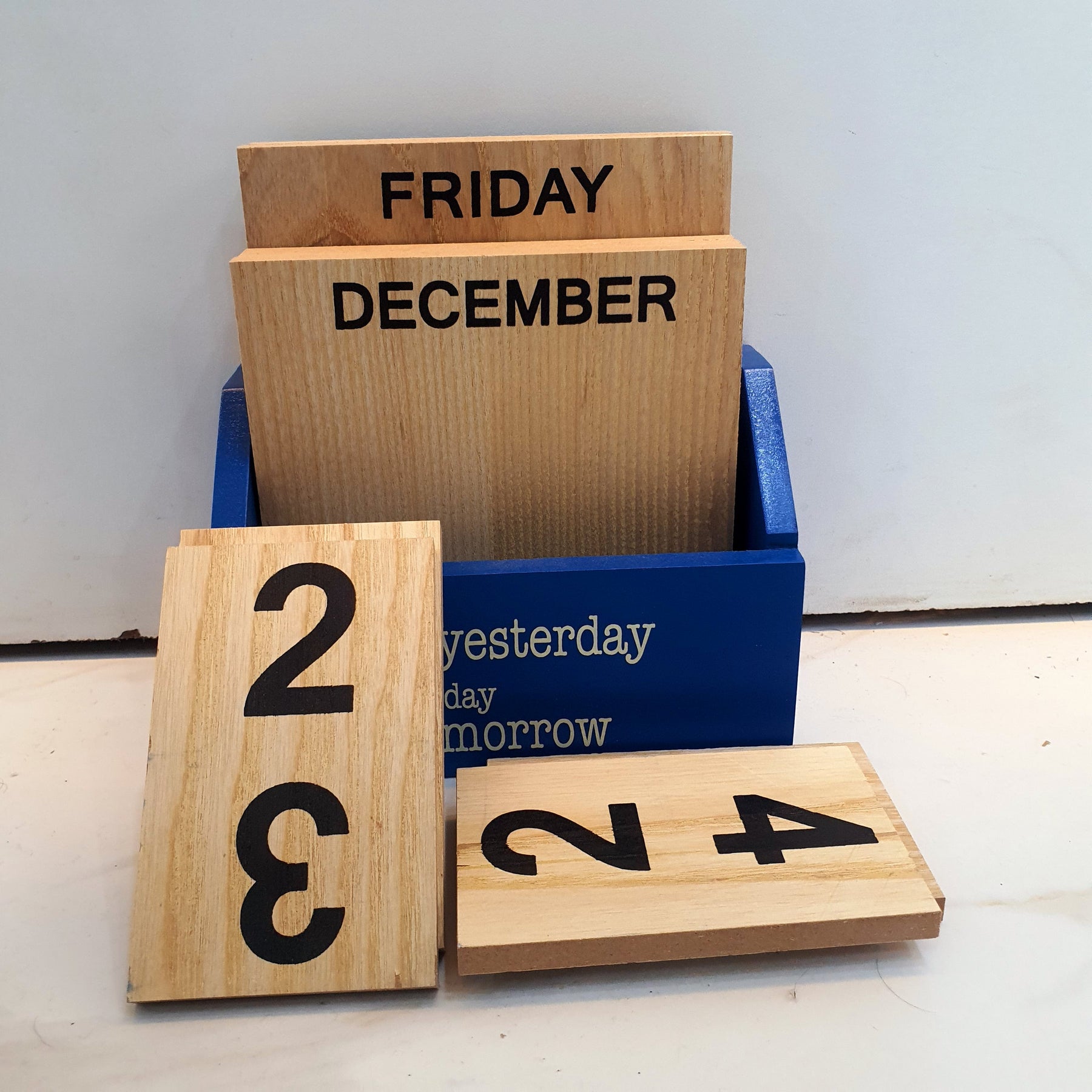 LifeWisdom Wooden Calendar