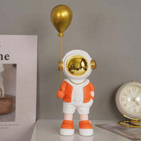 Astronaut Statue With Baloon