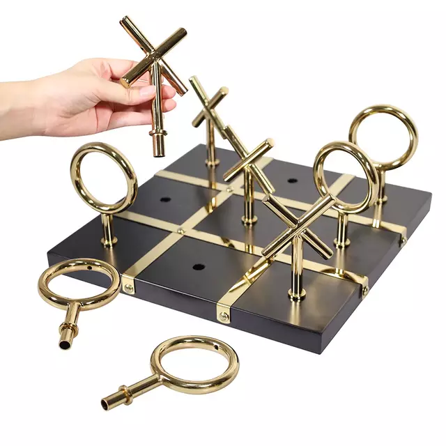 Noughts & Crosses Decor Set