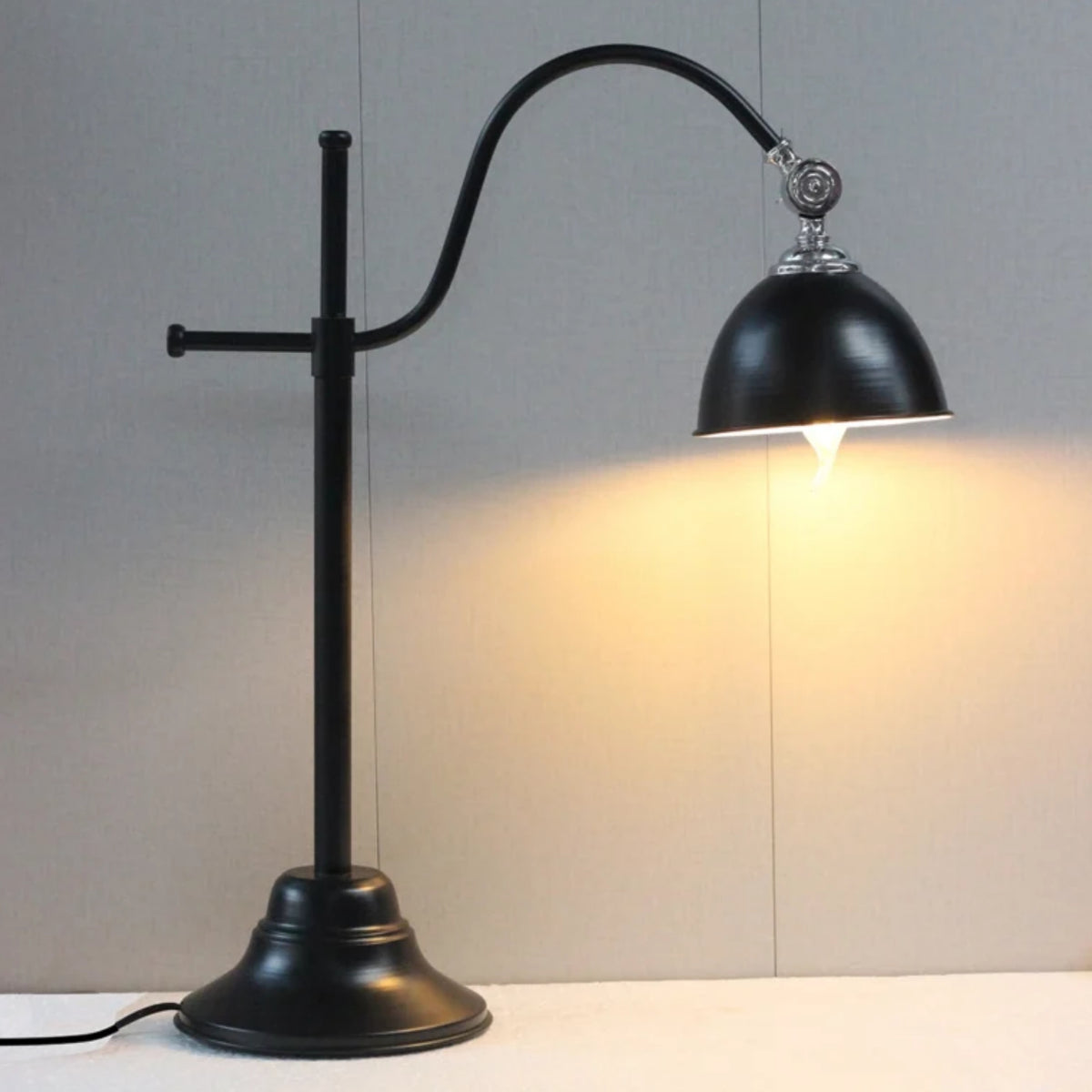 Metal Curve Study Table Lamp