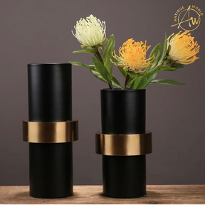 Europese Modern Eenvoudige Black Metal Flower Vase Decor (1 Pc )