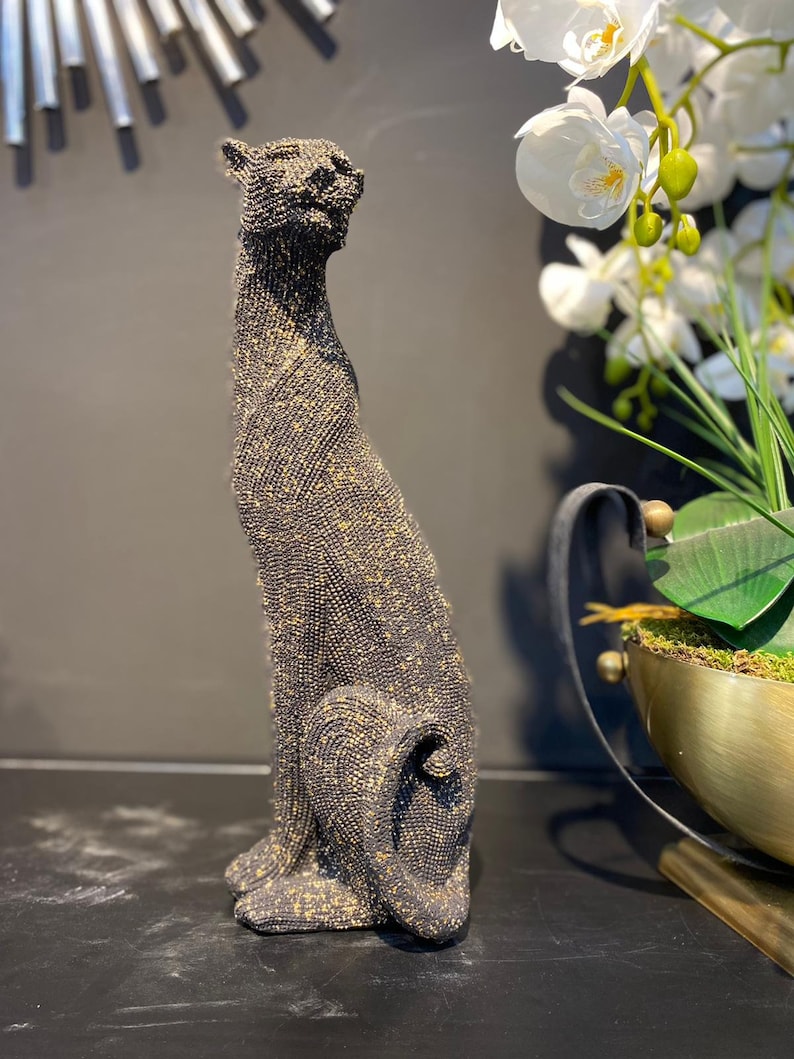 Unique Cheetah Sculpture