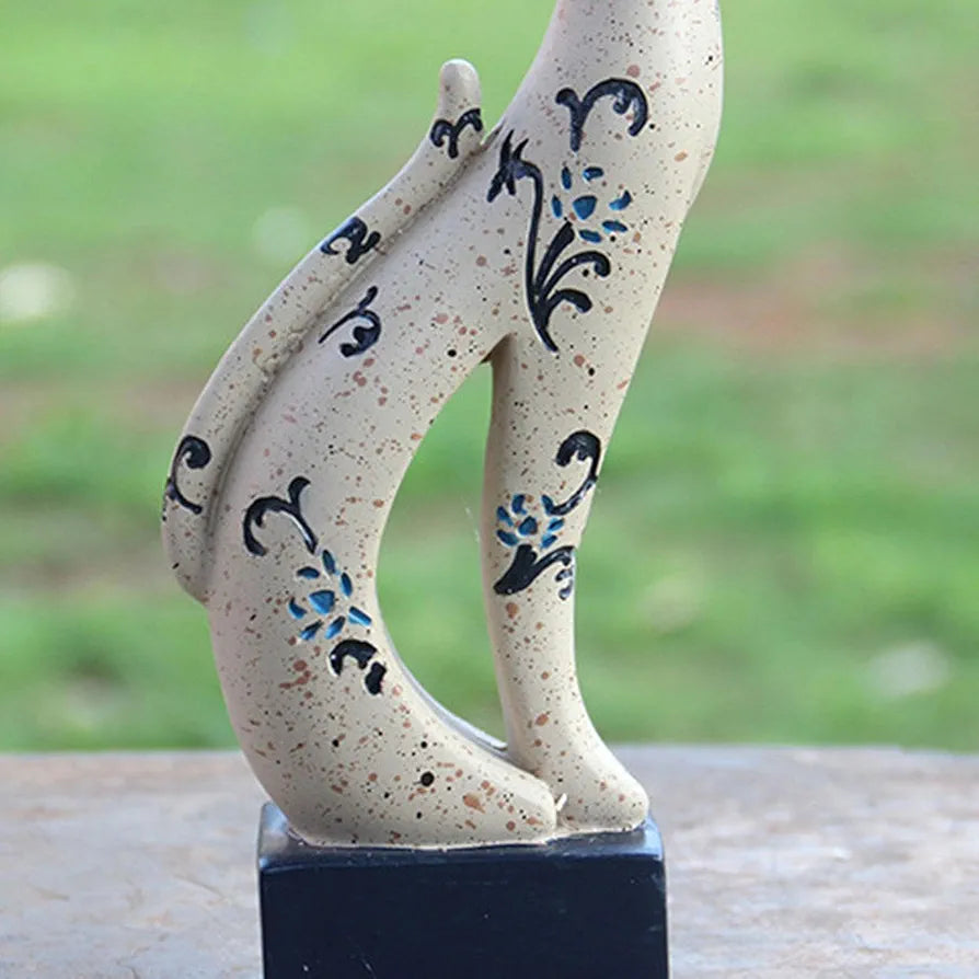 Cute Sculpture for Bookshelf