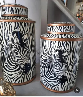 Boast of home Tibor 27cm Zebras Black and White Kenyax Vases ( Set of 2 )