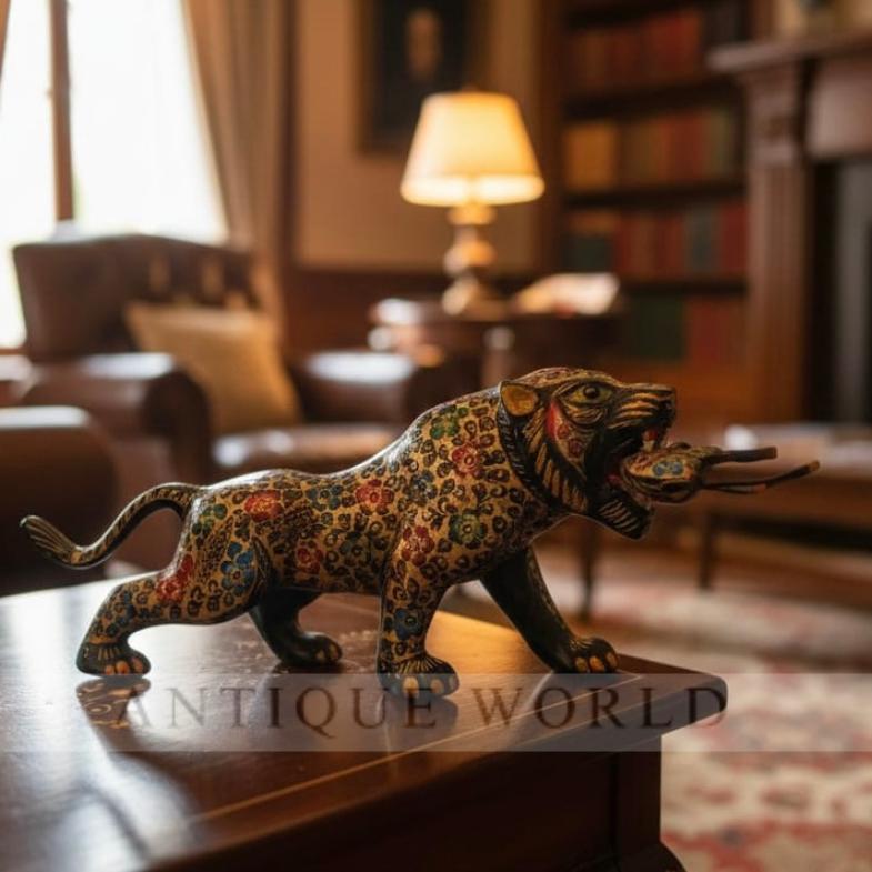 Traditional Art Style Brass  Decorative l Lion Hunting Statue