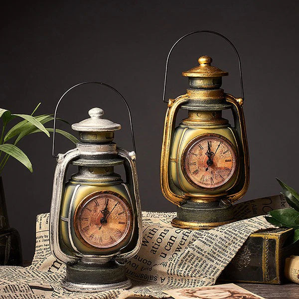 Vintage Kerosene Lamp Clock