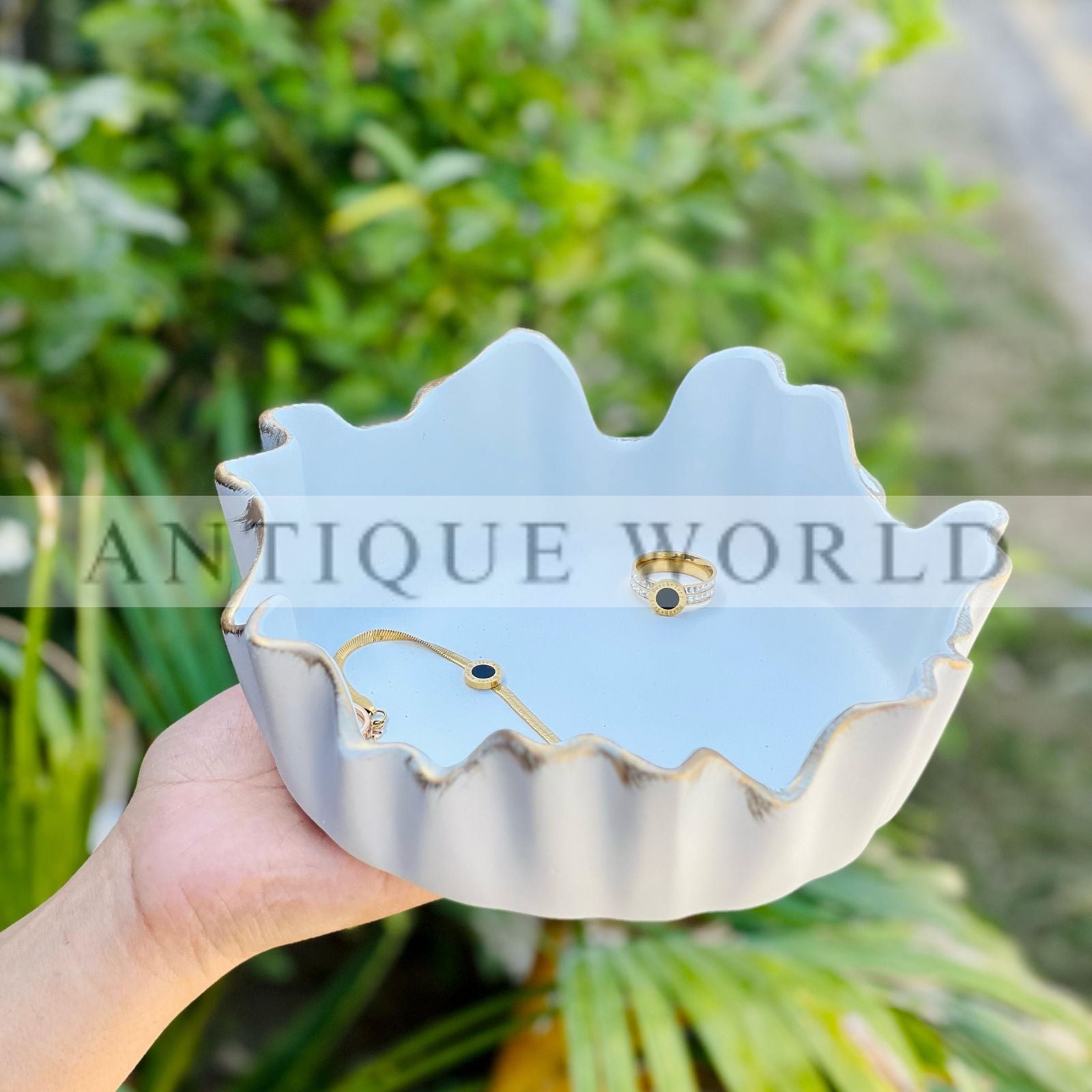 Elegant Scalloped Trinket Bowl