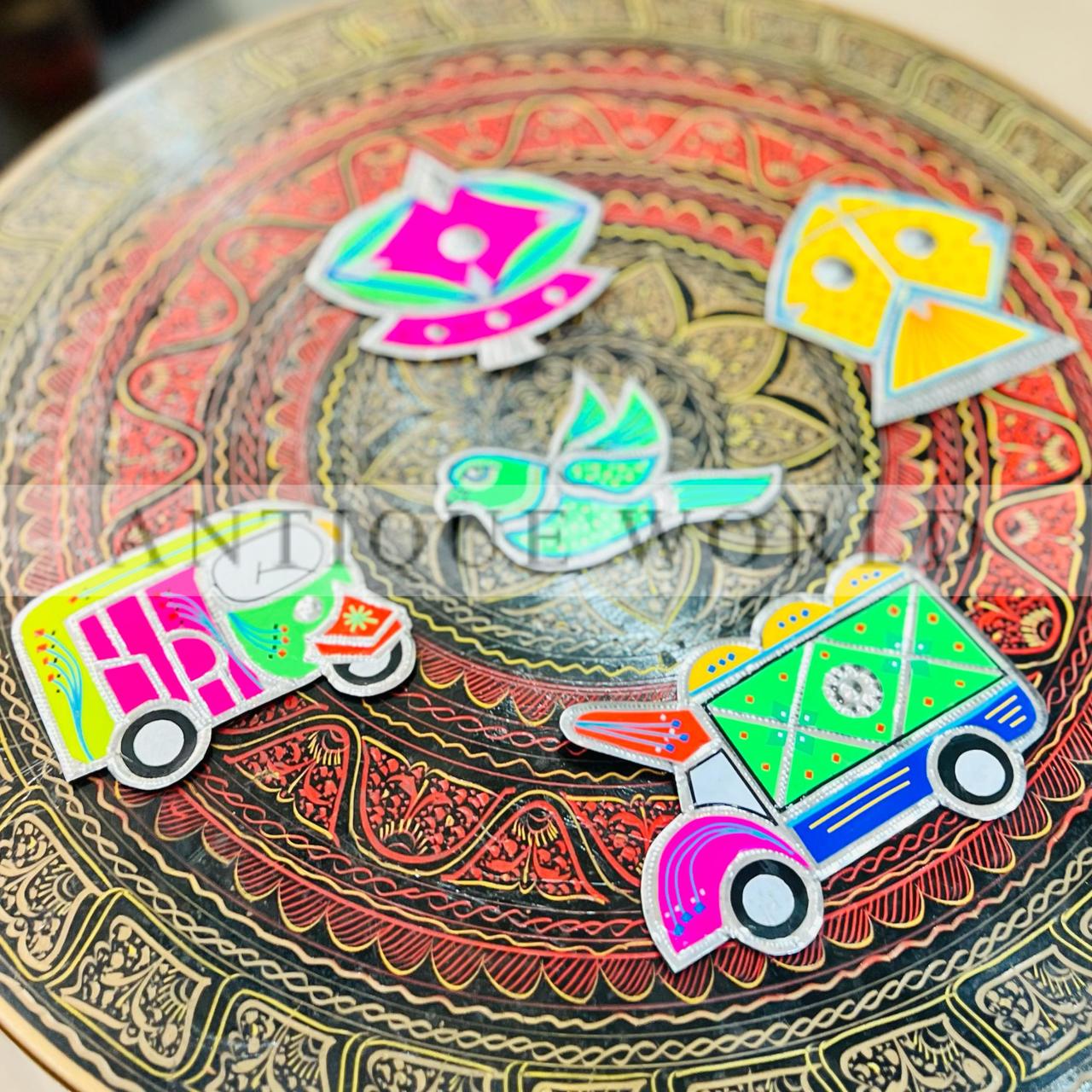 Traditional designed Fridge Magnets ( Set Of 5)