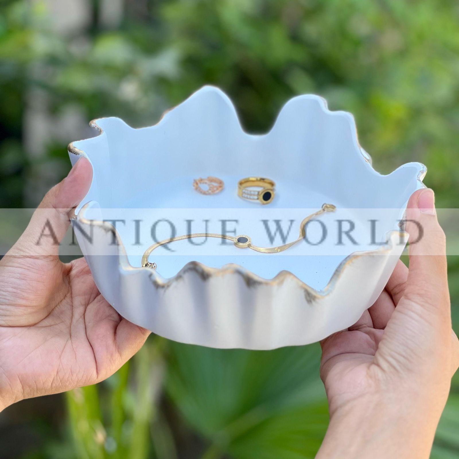 Elegant Scalloped Trinket Bowl
