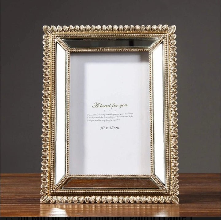 Resin & Mirror Photo Frame (1Pc)