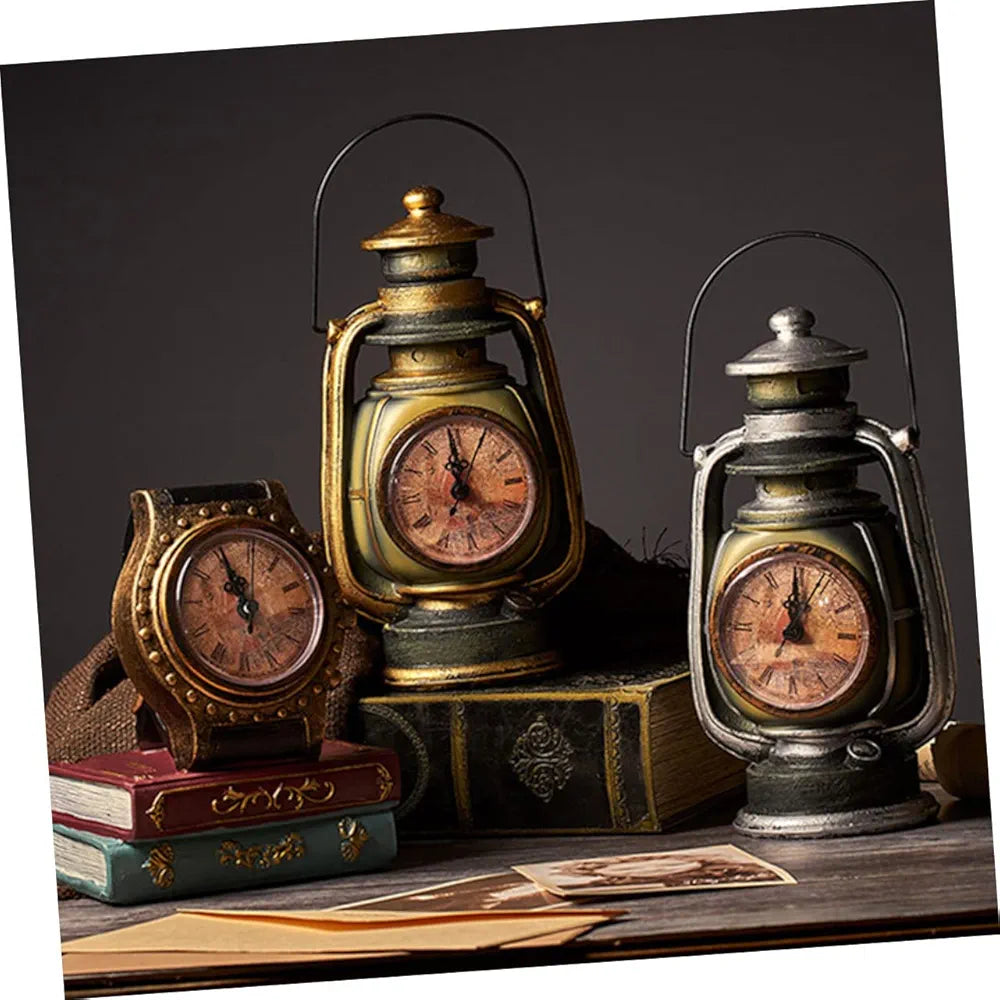 Vintage Kerosene Lamp Clock