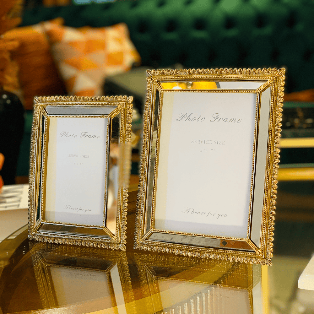 Resin & Mirror Photo Frame (1Pc)