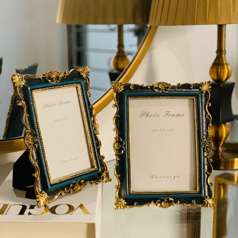 Resin luxurious Photo Frames (1Pc)