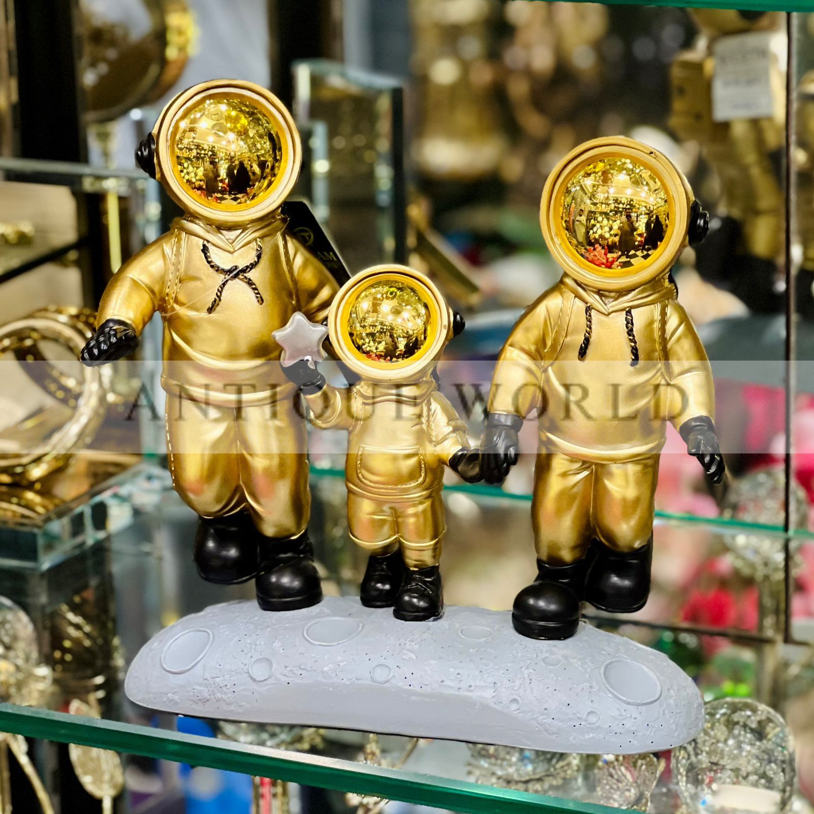 Astronaut Family Luxury Sculpture